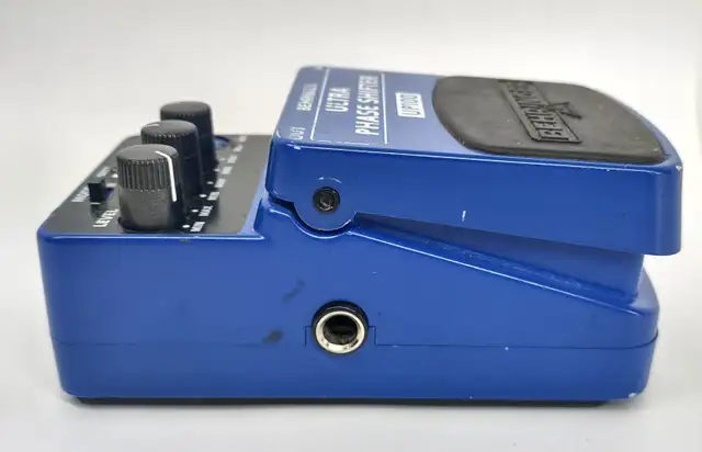 Behringer Ultra Phase Shifter UP100 2-Mode Effects Pedal *READ in Amps & Pedals in Windsor Region - Image 9
