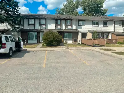 1 Bedroom available for rent. Maples and Garden City area.
