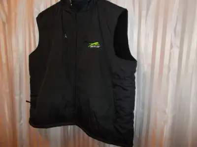arctic cat men’s XL black ,winter vest  / brand new, View more