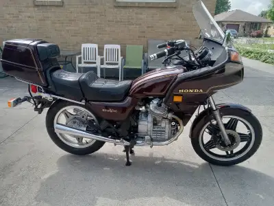 High mileage but runs well. Many new parts. 18" rear wheel for higher speed on highway. Comes with h...