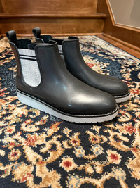Bottes de pluie COUGAR grandeur/size 8 rain boots 