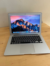 MacBook Air 13” 2014 w New Battery