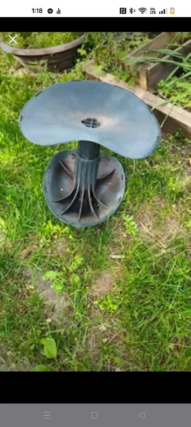 Garden Rocker in Patio & Garden Furniture in City of Toronto - Image 2