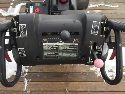 Lots of snowblower parts off a 944 series Craftsman machine. Parts are interchangeable with any othe...