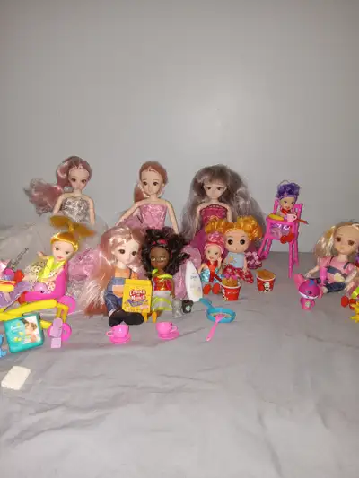 Lot of Dolls of various sizes & accessories & extra outfits, View more