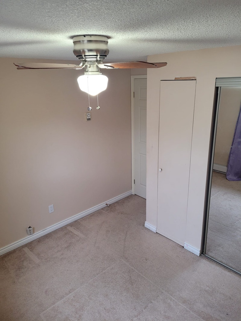 Clean room for rent in Ajax Room Rentals & Roommates Oshawa
