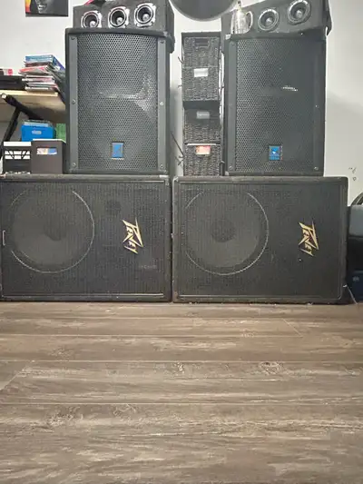 Peavey Gabinet with JBL 15 Inch Speakers Bi - AMP, View more