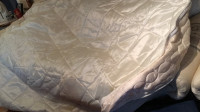 Queen size waterbed mattress pad cover/couvre matelas lit d'eau