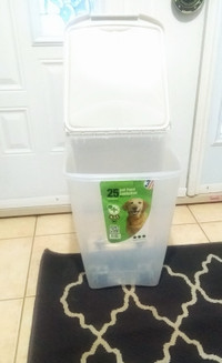 Pet Supplies: food storage container