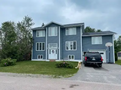 Sturgeon falls 2 rooms available now