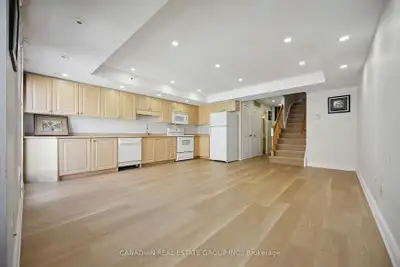 Townhouse for Lease - Finch/Keele, 2+1 bed