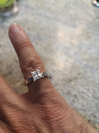 1 Carat Diamond Appraised $17,700 in 2018 with receipt
