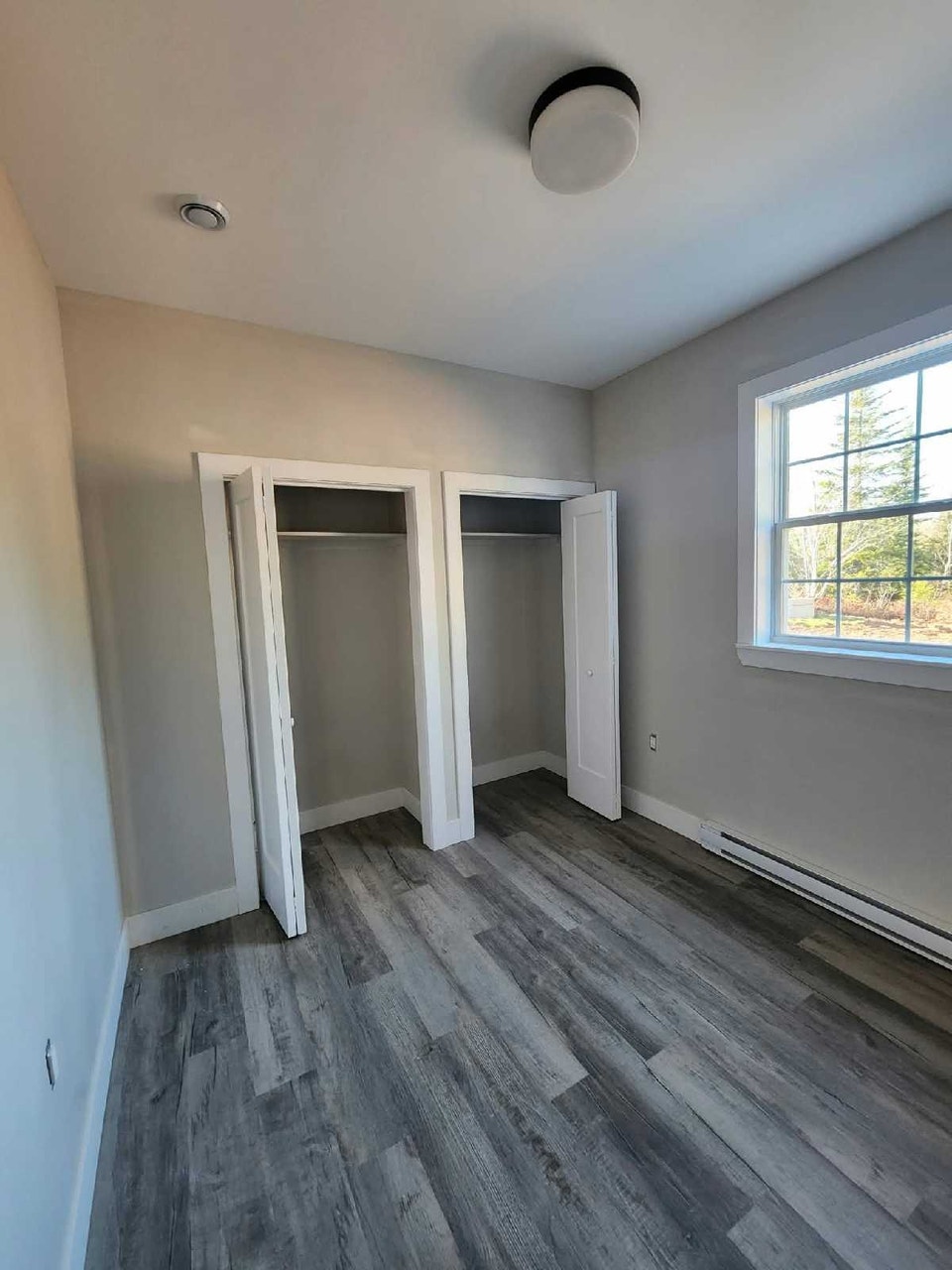 2 bedroom, 1 bathroom with attached garage in Brookfield 5