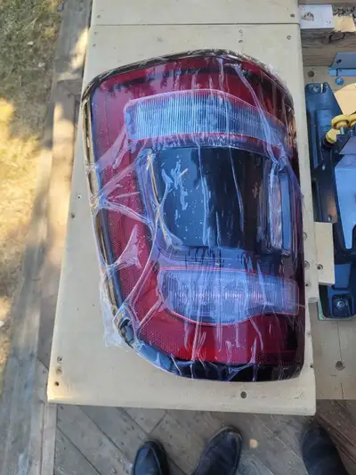 I am selling a used 2020-2021 Dodge Ram back right light. This tail light is in good condition and r...