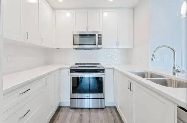 1 Bed 1 Bath Appartment
