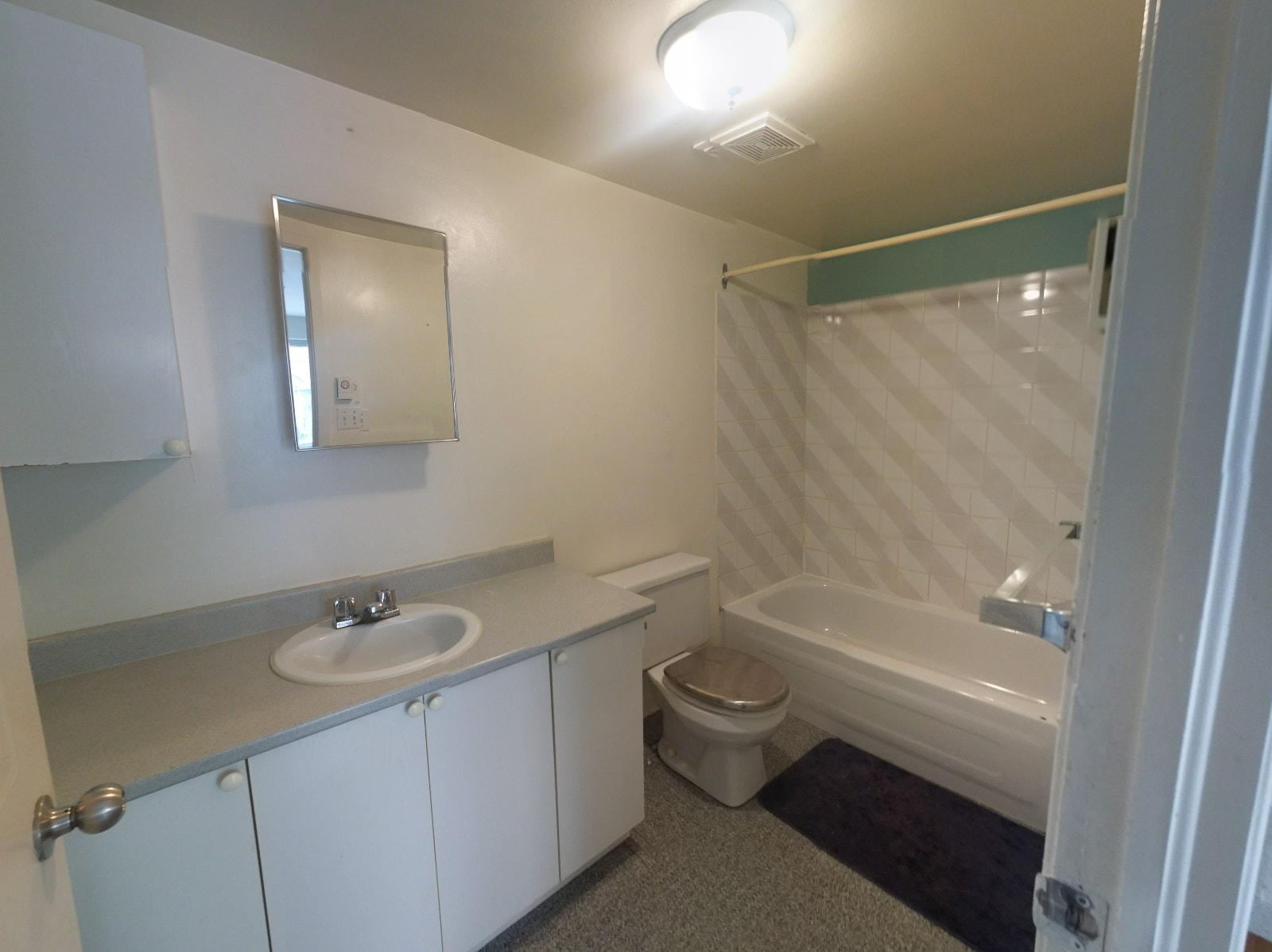 GRAND 4 1/2 À LOUER - SPACIOUS 4 1/2 FOR RENT - TÉTREAULTVILLE — photo 3