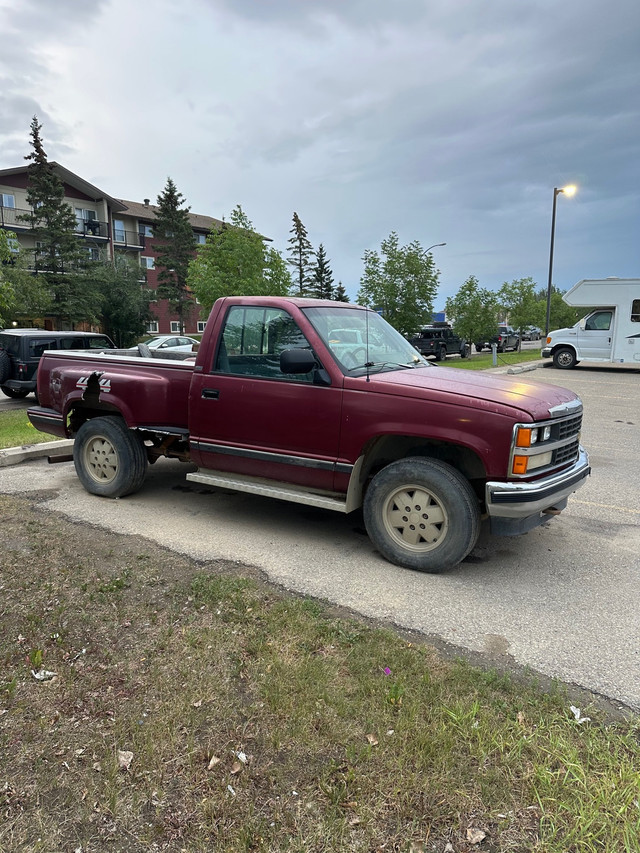 1989 Chevy Step side in Cars & Trucks in Fort St. John - Image 2