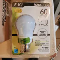 Lot of 6 - 60 watt light bulbs