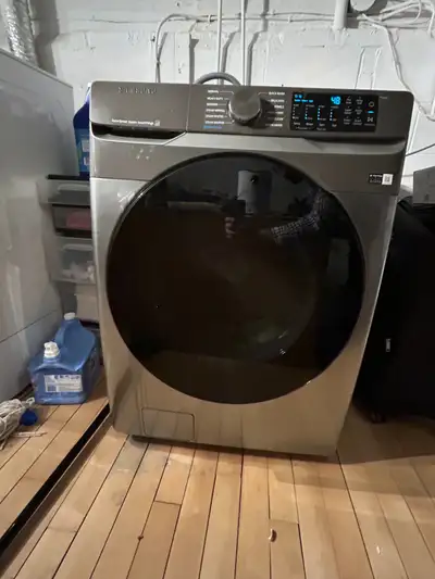 Laveuse Samsung 1 mois d'utilisation et sécheuse Whirlpool 3 an, View more