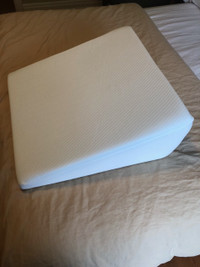 Wedge Pillow