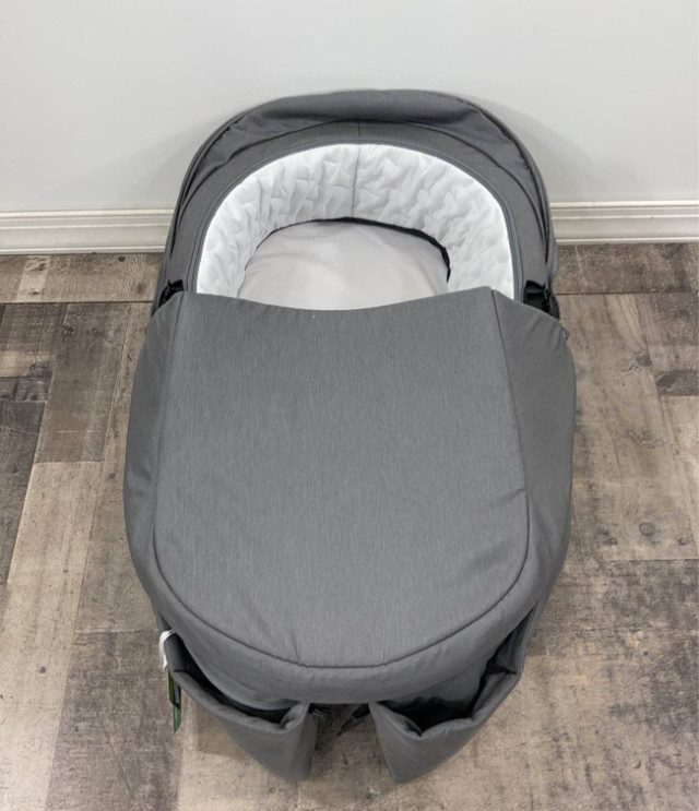 Stokke Xplory Carry Cot Bassinet in Strollers, Carriers & Car Seats in Markham / York Region - Image 3