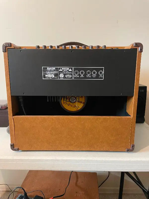 Kustom Sienna 65 guitar & vocal amp in Amps & Pedals in Grande Prairie - Image 5