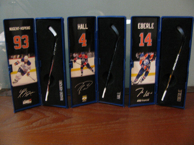 Limited Set Oilers Mini Sticks in Arts & Collectibles in Edmonton