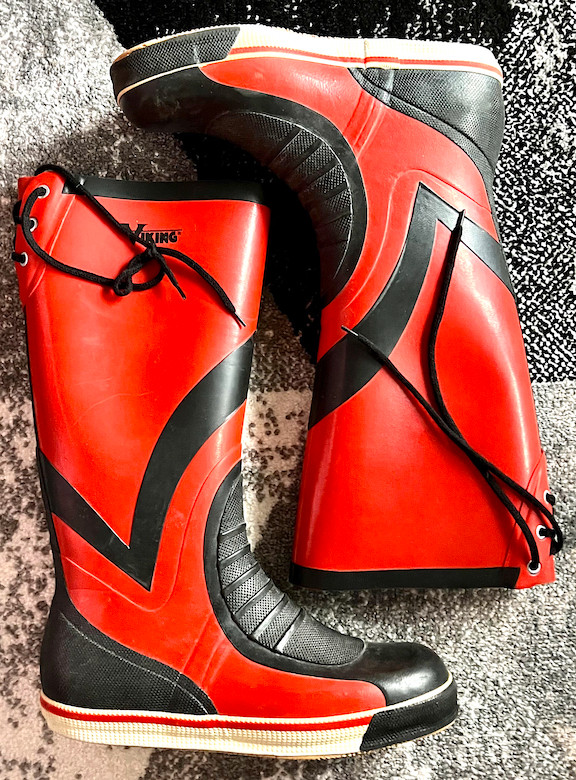 VIKING ADULT SAIL/DECK BOOTS in Water Sports in Vancouver