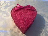 Boîte cadeau en forme de cœur