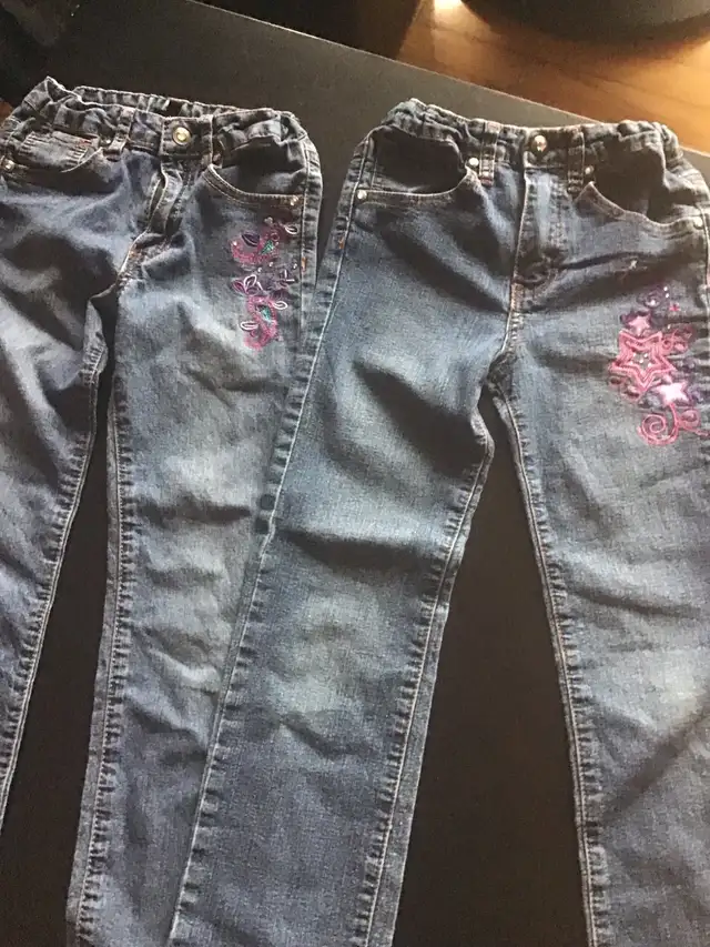 2 paires de jeans pour fillette ajustable, gr:7 in Kids & Youth in Longueuil / South Shore - Image 4