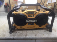 DeWalt worksite radio/charger 