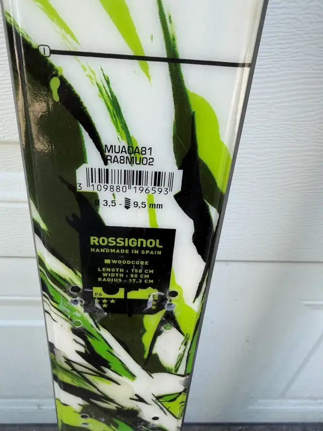 Rossignol Skis 158 twin tip no bindings in Ski in Calgary - Image 4