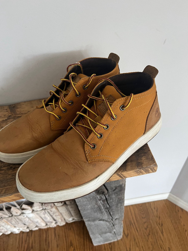 Mens Timberland boots. Size 7 1/2. Very Good Condition in Men's Shoes in Calgary