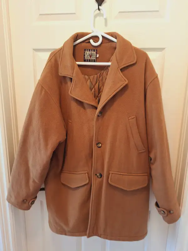 Men's Wool Coat, 80% Wool.PLAYBOY Brand.in Good Condition. Clean in Men's in Oshawa / Durham Region - Image 3