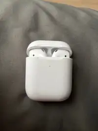 Airpods gen2, comme neuf 