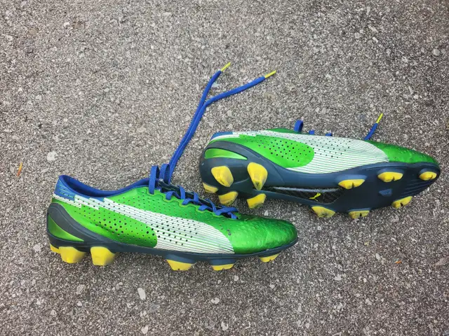 Soccer cleats in Soccer in City of Toronto - Image 8