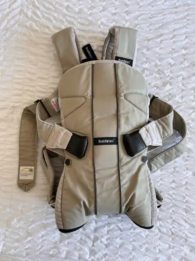 BabyBjorn Carrier, View more