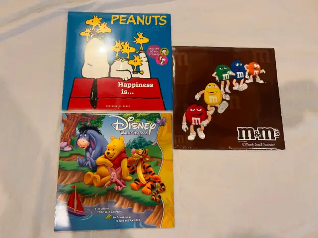 Vintage collectible calendars (price for each)62863271778306124