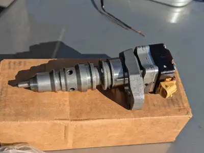 Brand new in box Compatible with: Ford E-350 Super Duty 1999 Ford F-350 Super Duty 1999 - 2001 Ford...