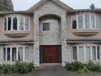 * 1bedrm 1 bathrm suite in a newer house------ ( near metrotown
