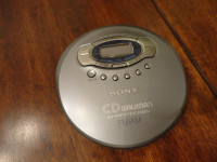 Vintage Sony CD Walkman AM/FM Radio  CD Player D-FJ61 -No Plug