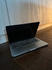 MacBook Pro (Retina, 13.3 inch, Mid 2014) - Used Like New