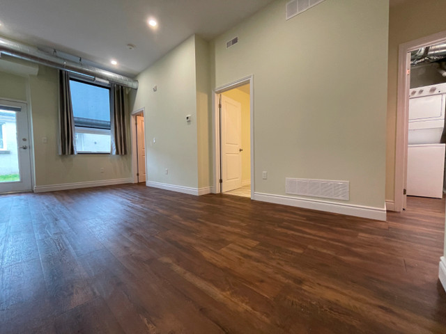 Waterford - One bedroom - One Bath Apartment - Perfect Location! in Long Term Rentals in Norfolk County - Image 2