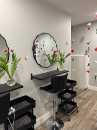 BEAUTY SPACE FOR RENT, BEAUTY PLACE FOR RENT, MANICURE, MAKE UP,