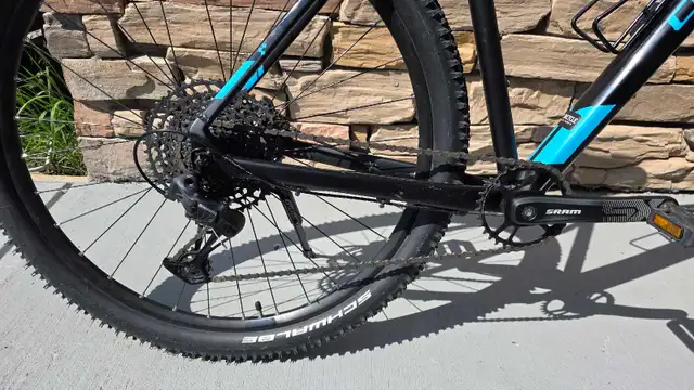 CUBE ANALOG 1x12 Drivetrain 29er Large frame in Mountain in Calgary - Image 5