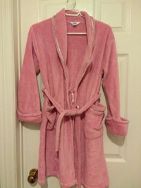 Pink color Housecoat for a teenage girl