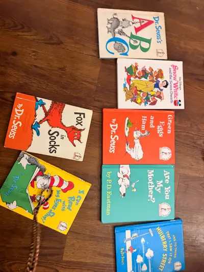 Dr. Seuss & Friends Childrens Books Lot, View more