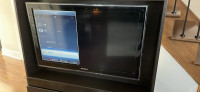 TV Samsung 45 pouce Meuble inclus + Apple TV adaptateur