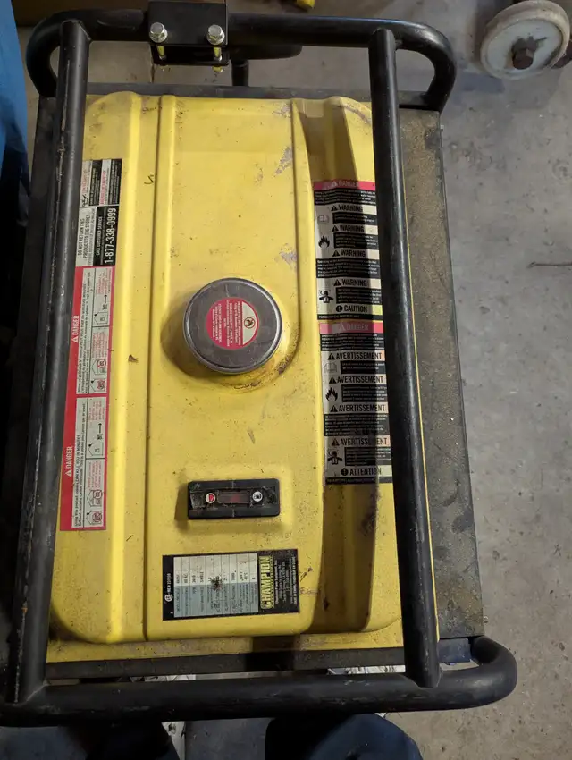 GENERATOR. in Power Tools in Hamilton - Image 4