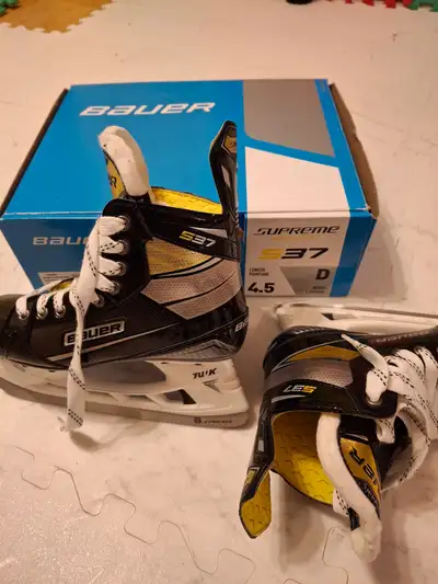 Bauer hockey skates, Brand new, Size 4.5 for kids, Width D, View more